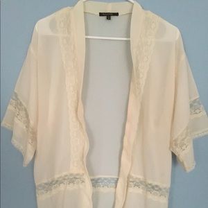 Lace kimono